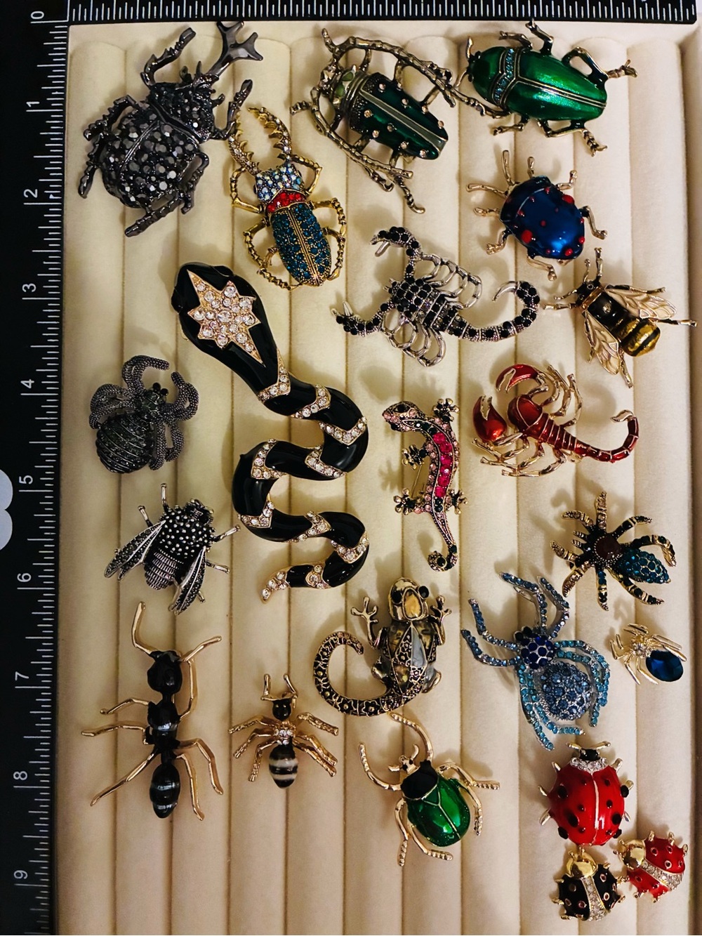 Lot of 22 Insect Reptile Brooches Statement Crystal Snake Spider Beetle Pins